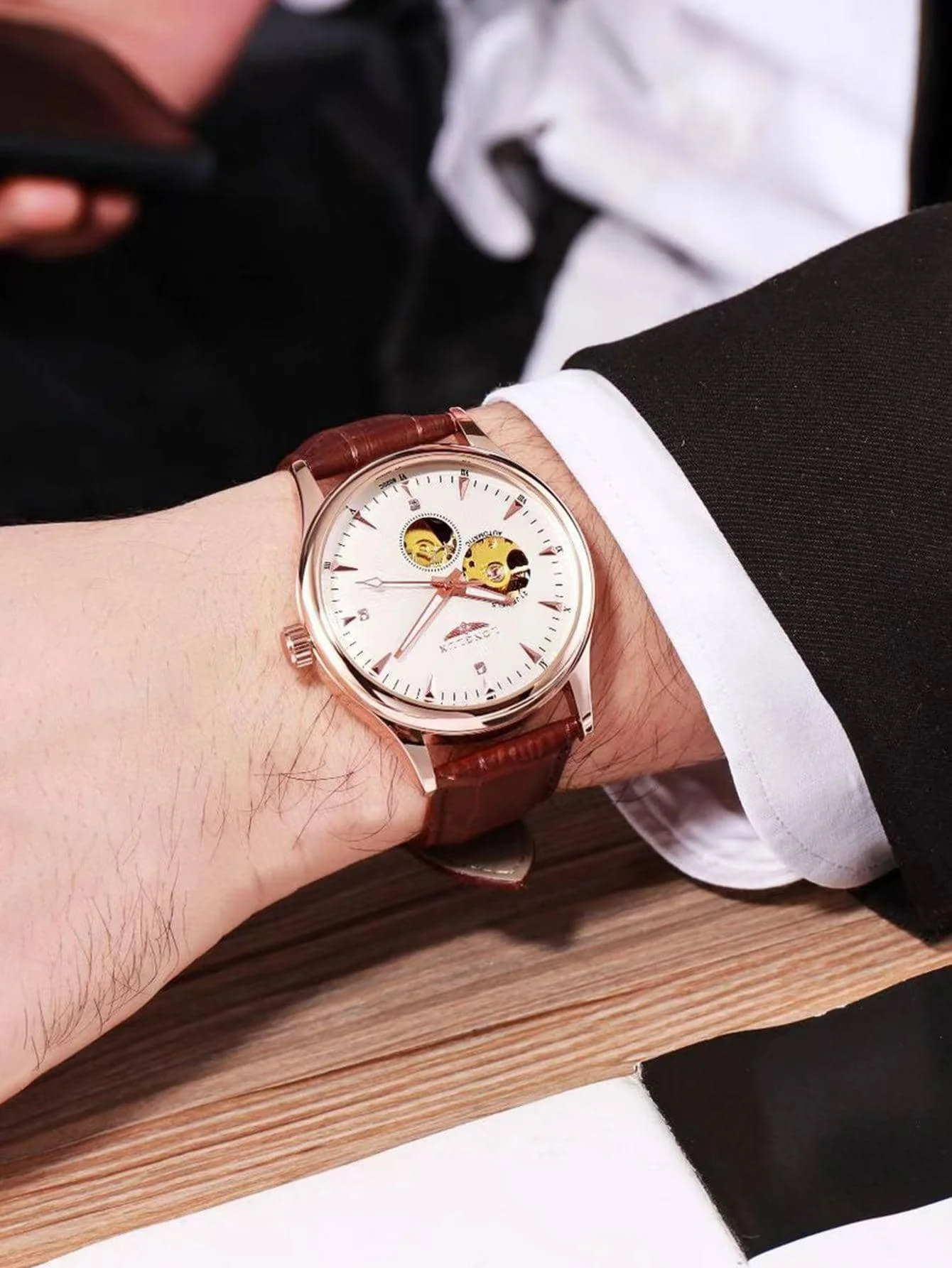 롱럭스 오토매틱 시계 우아한 스타일 도매 기계식 손목시 - Seiko Watch 5 Sports 리뷰 및 가격